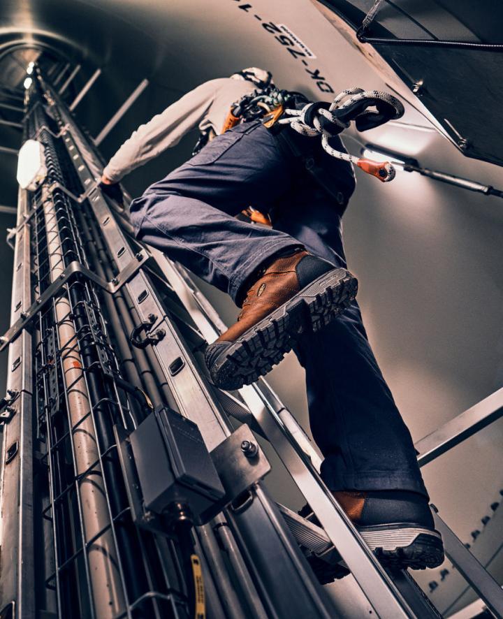 Camden 6" Waterproof Carbon-Fiber Toe Work Boot | Men KEEN Boots