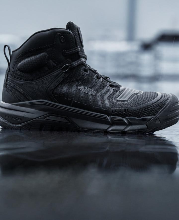 Carbon-Fiber Toe Work Sneakers - Kansas City Mid | Men KEEN Boots