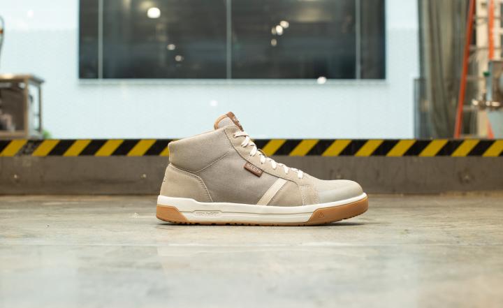 Kenton Mid Height Carbon-Fiber Toe Leather Work Sneaker | Men KEEN Boots