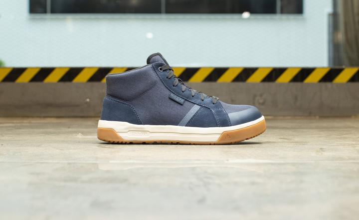 Kenton Mid Height Carbon-Fiber Toe Leather Work Sneaker | Men KEEN Boots