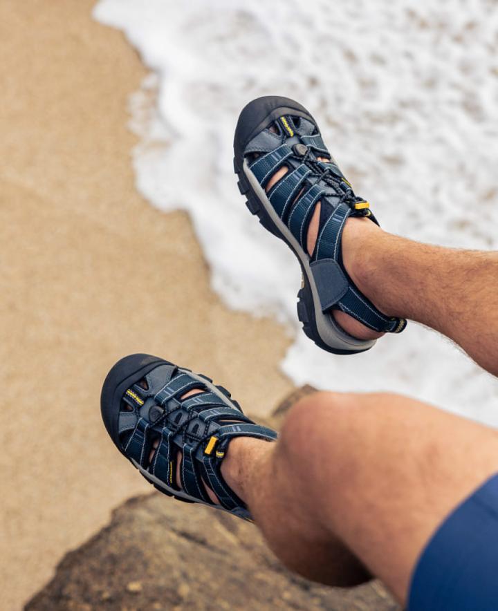 Newport H2 Alloy/Prism Closed Toe Sandal | Men KEEN Hike