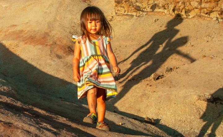 Toddlers' Rainbow Tie Dye Water Sandals - Newport H2 | Kids KEEN Water