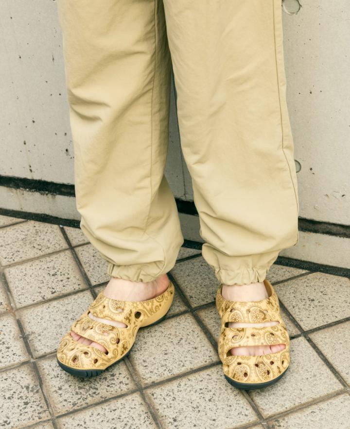 Yogui Arts Clogs | Men KEEN Sandals